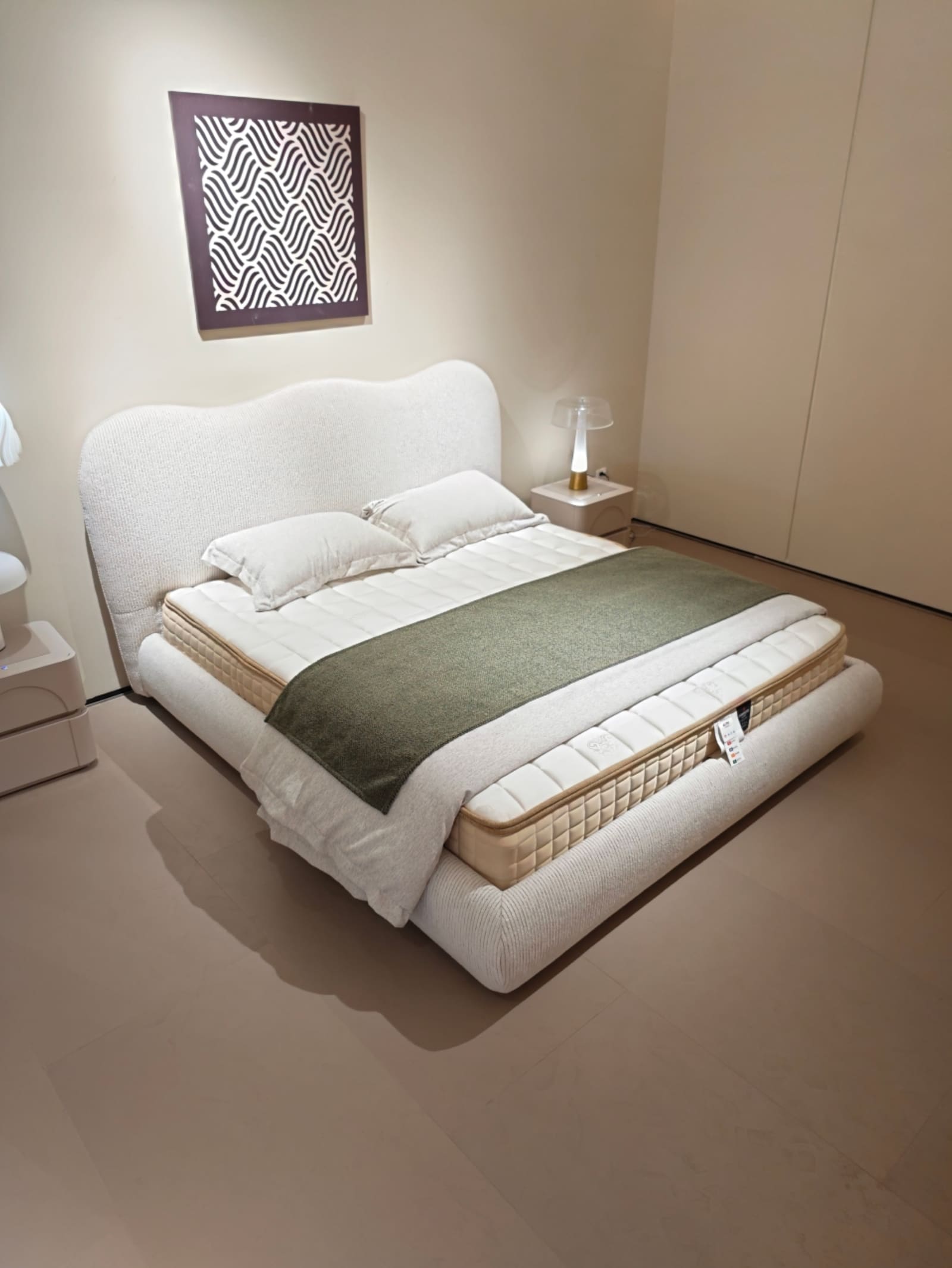 Cotton Linen Platform Bed with Cloud-Shaped Curved Headboard 6
