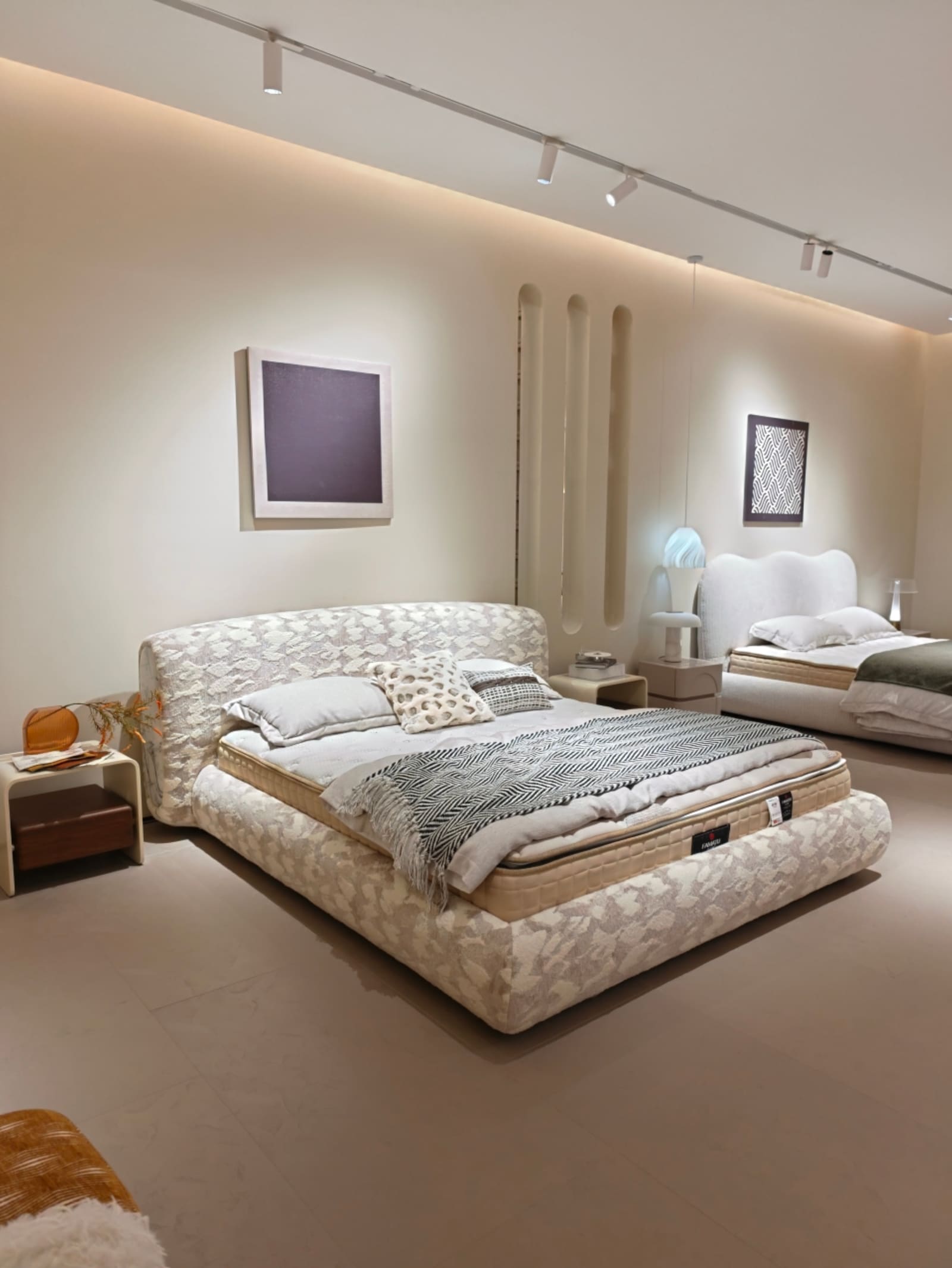 Chenille Upholstered Platform Bed with Botanical Print and Scalloped Headboard