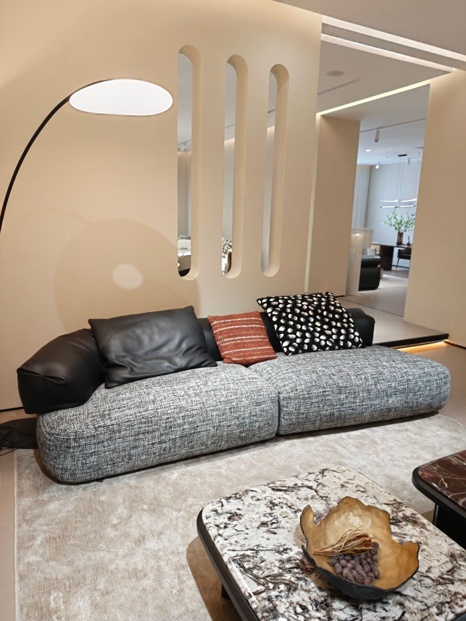 Top-Grain Leather L-Shaped Sectional Sofa D051 4