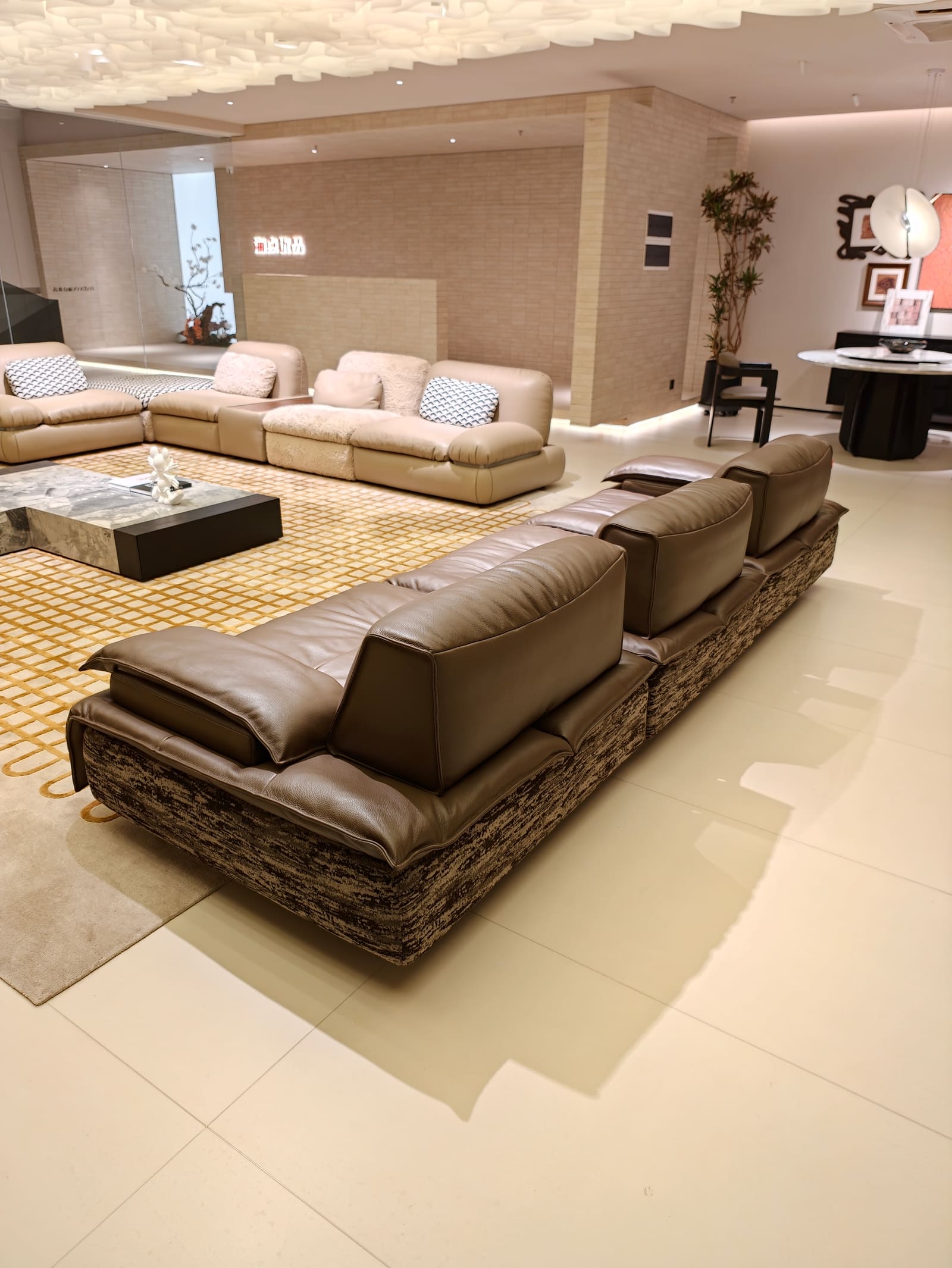 Top-Grain Leather & Fabric Modular Sofa with Center Seat HD2439 6